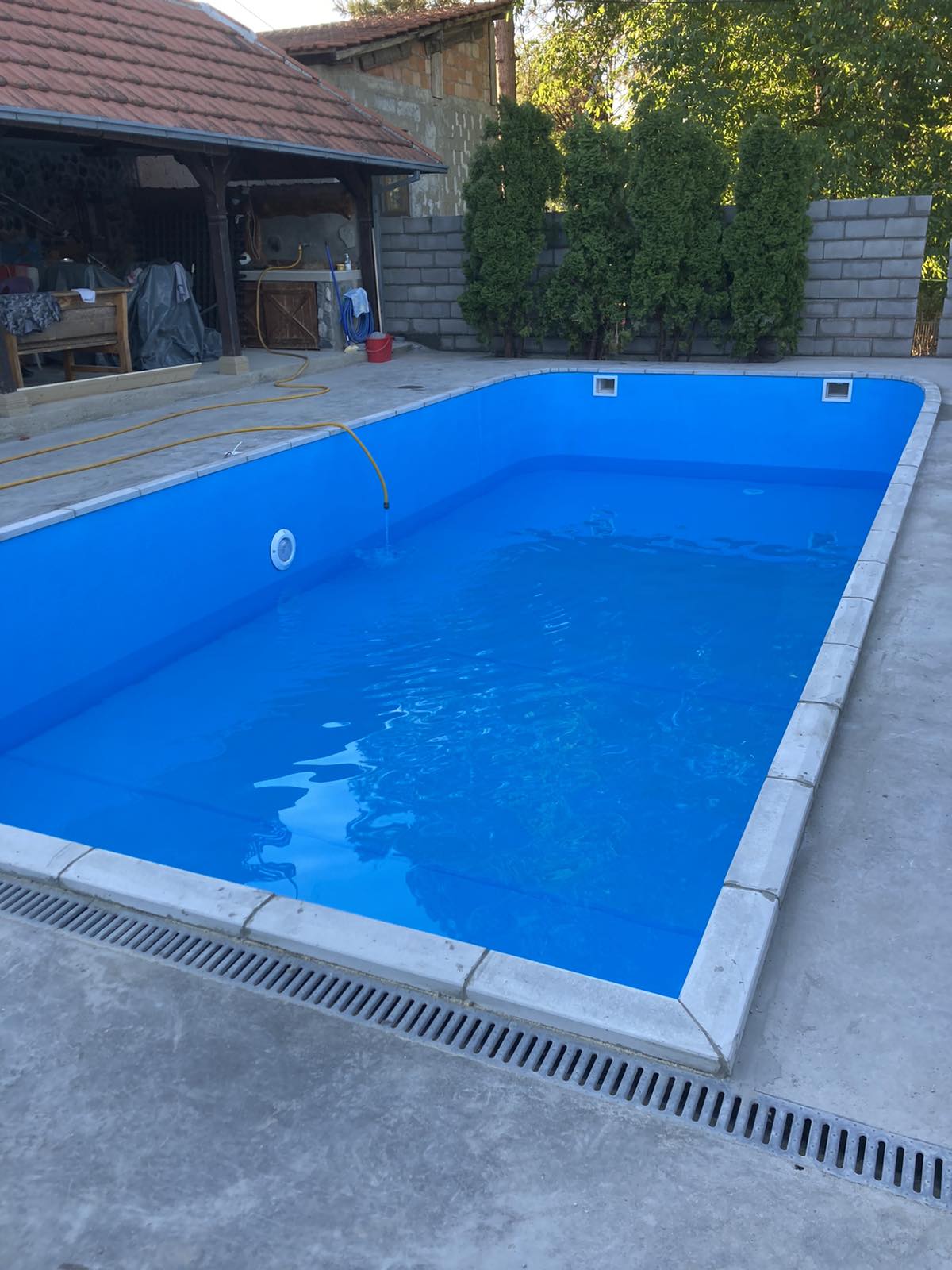 Plastični bazen za dvorište