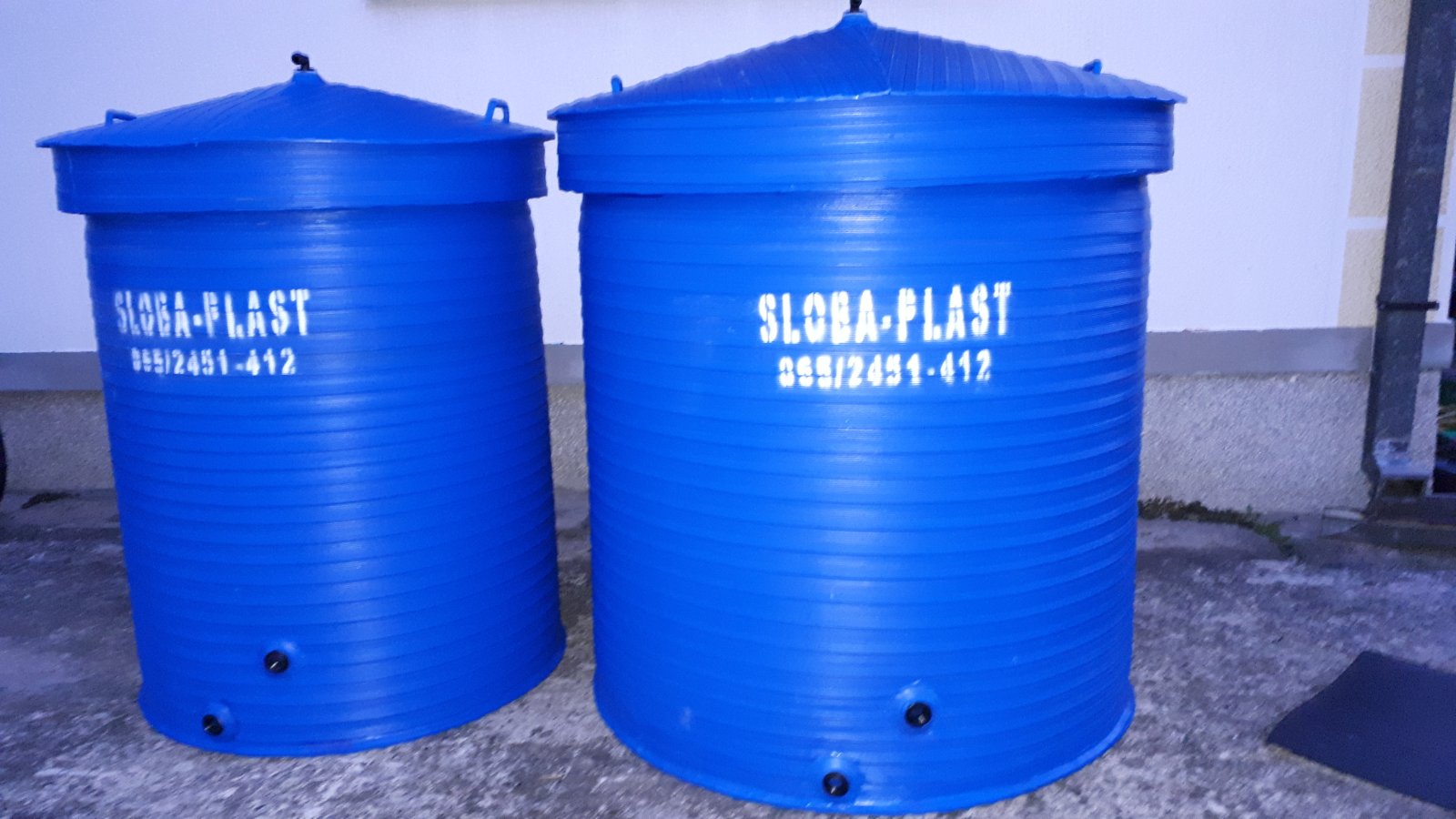 Kace sa hermetičkim poklopcem